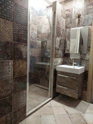 Dr Becsey Luxury Apartman Bekescsaba Exteriér fotografie