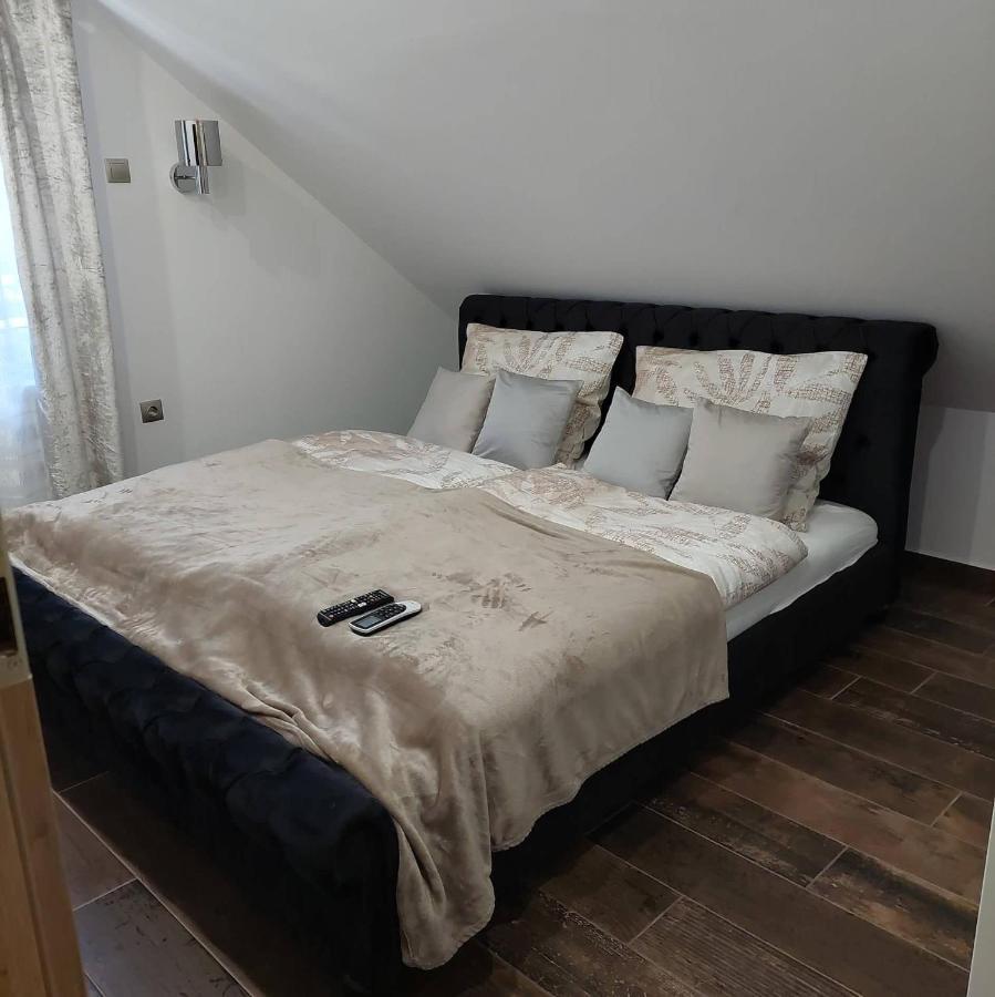 Dr Becsey Luxury Apartman Bekescsaba Exteriér fotografie