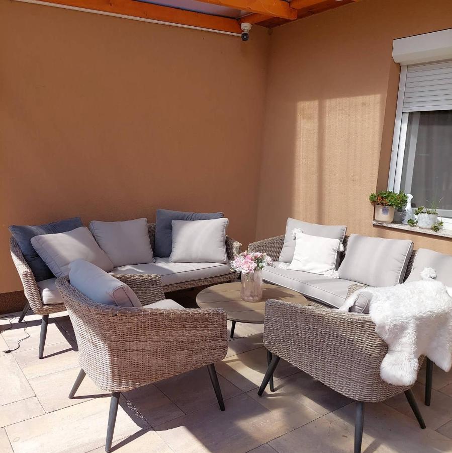 Dr Becsey Luxury Apartman Bekescsaba Exteriér fotografie