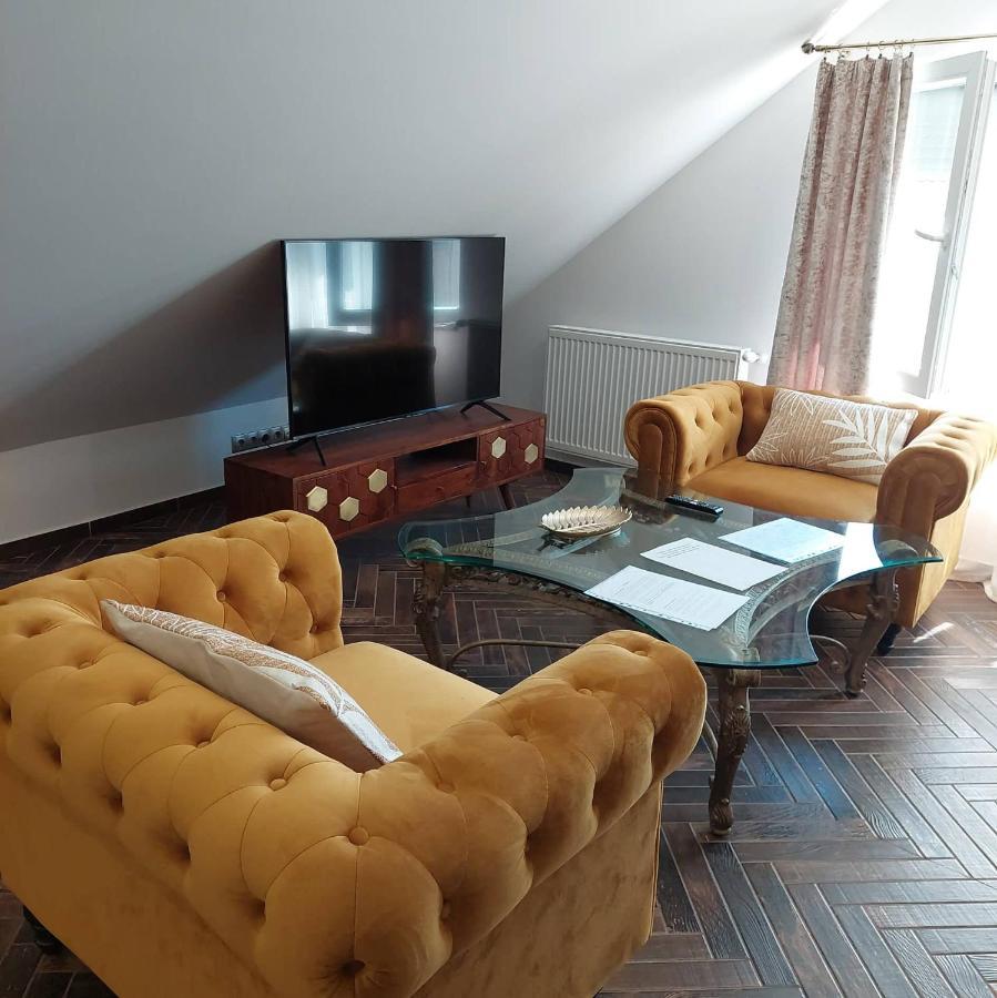 Dr Becsey Luxury Apartman Bekescsaba Exteriér fotografie